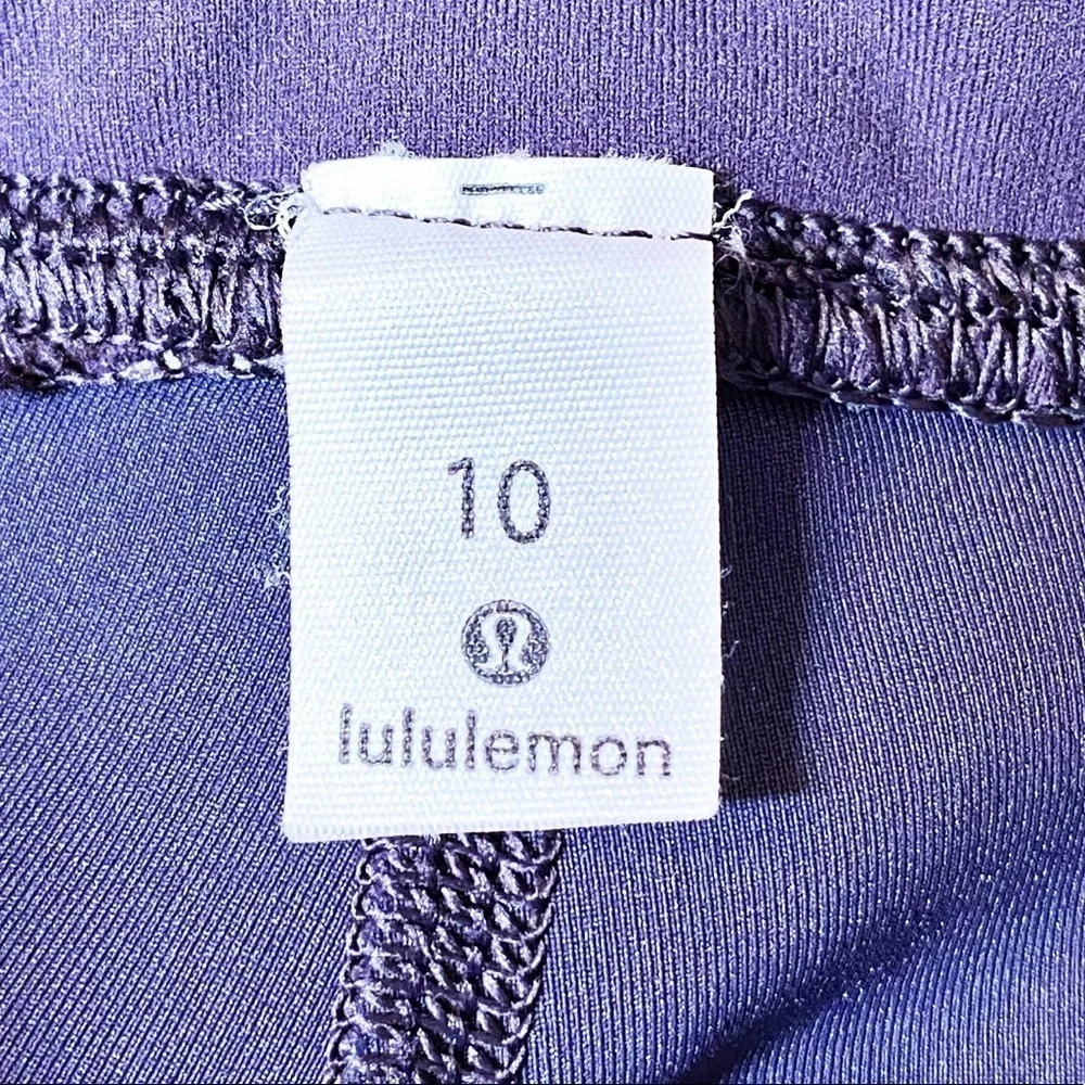 LULULEMON‎ CYBER DARK CHROME PRUPLE POWER LINES CROPPED LEGGINGS YOGA RUNNING 10